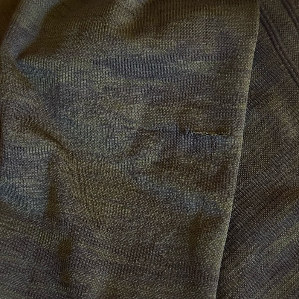 🔥 Lululemon 🍋 Swiftly Tech 2.0 Hip Length Olive Green Long Sleeve Shirt - Picture 7 of 8